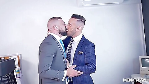 Big booty blonde's pussy gets fucked and anal creampie