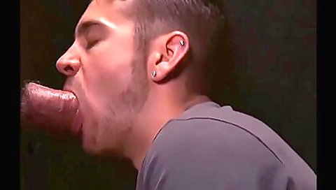 Married girl gets fucked in her pussy