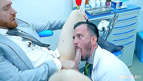 Sa progr gets her feet by foot girls