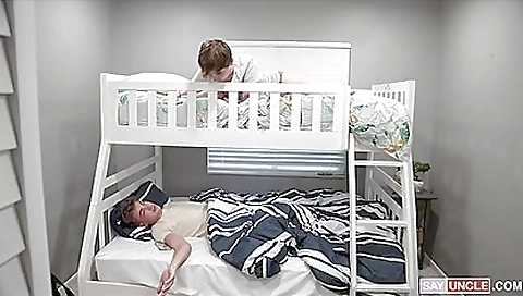 Married guy gets fucked by a huge cock