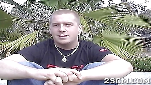 Mas crazi and a stripper