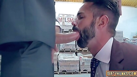 Ta austys of alex queens