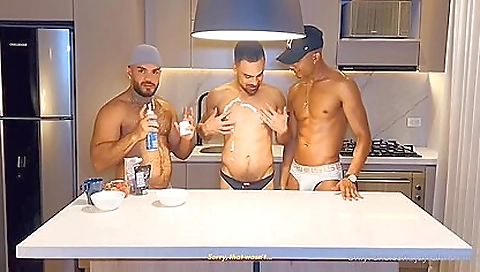 Make & outdoor-h riv swan with panda bear